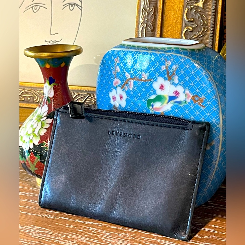 Levenger Leather Credit Card or Coin Zippy Wallet. Size approx. 2.75” x 4.25”